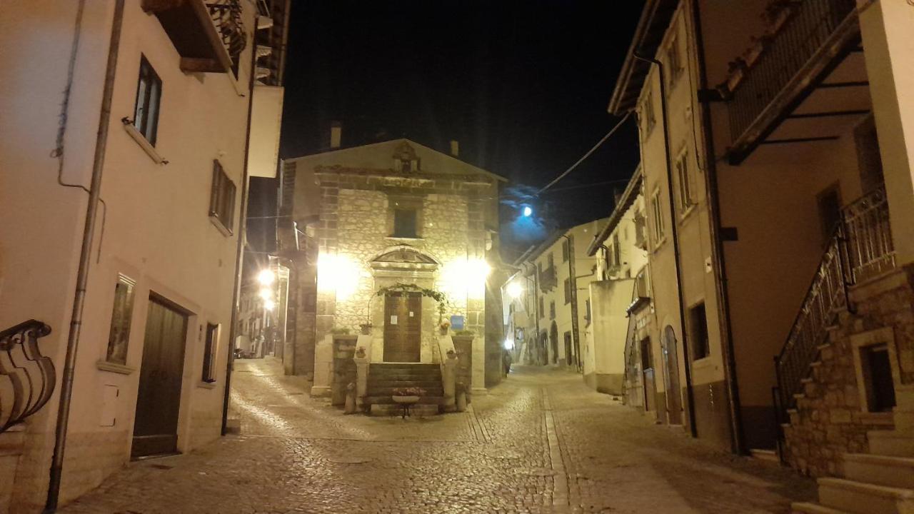 La Tana Di Tina Appartement Pescocostanzo Buitenkant foto